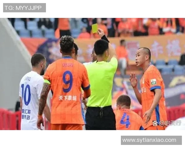 和同事一起欣赏足球明星的精彩瞬间与背后的故事分享 和同事一起欣赏足球明星的精彩瞬间与背后的故事分享