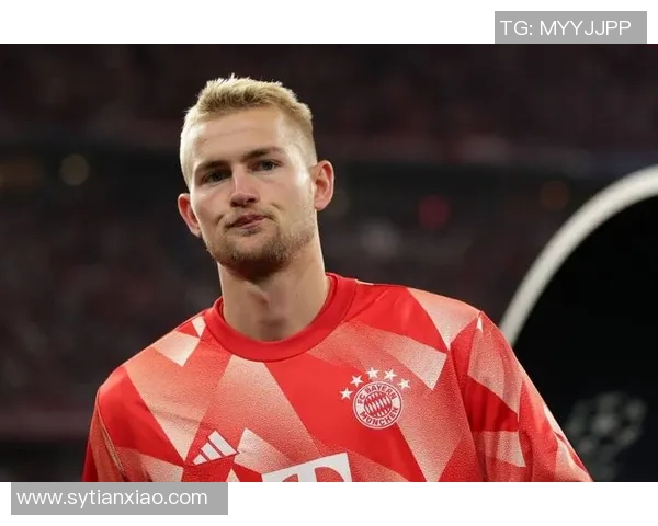 足球明星德里赫特精彩瞬间集锦与个人魅力展现的视觉盛宴