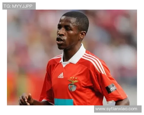 足球明星佩戴牙套的时尚潮流与健康理念探讨